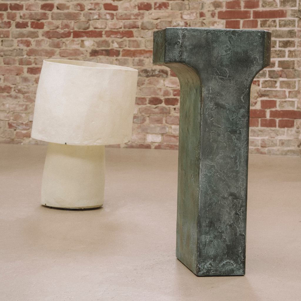 arch-table-eichkorn-design-interior-gallery-Forma_Gallery_Ignant_Clemens_Poloczek-5.webp
