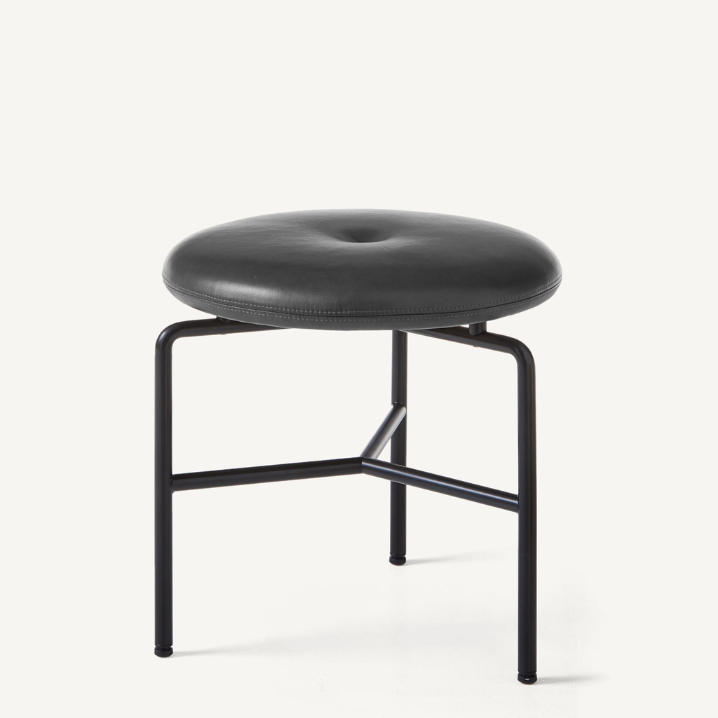 1x1BassamFellows CB-260 Circular Stool Gunmetal and Grade A leather Anthracite (1).webp